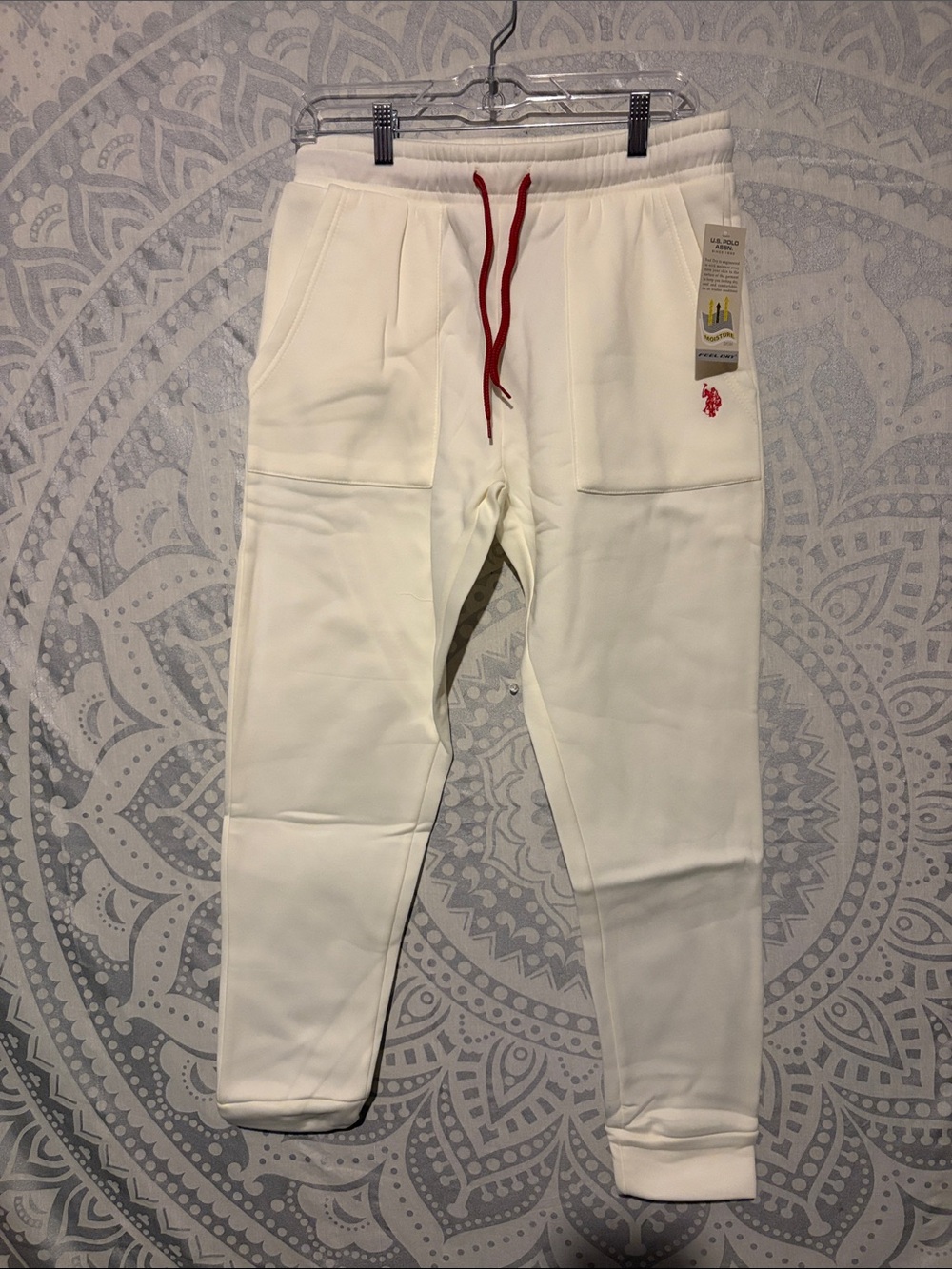 NWT U.S. Polo Assn. Feel Dry Moisture Wicking Fleece Joggers Off White Small